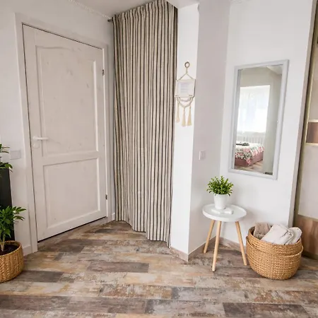 公寓 Giedres Linkuva With Private Entrance *